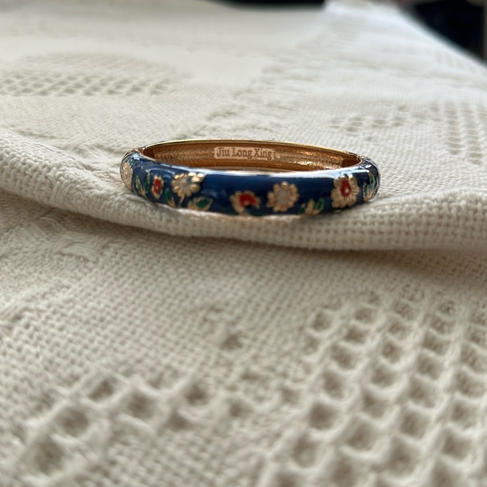 Blue Bracelet with flowers
